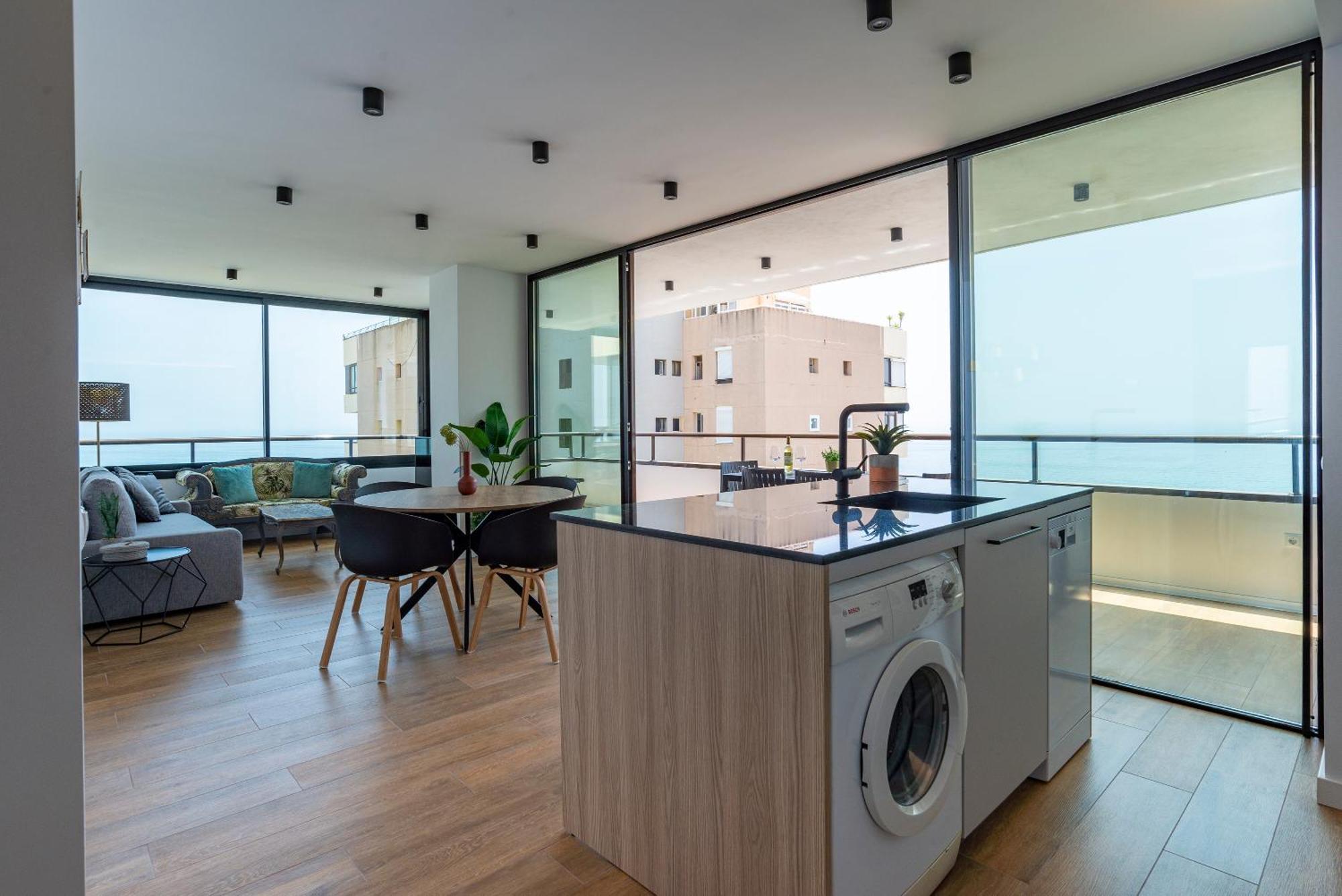Playamar Waterfront Exclusive Apartment And Views Tower 2 Fl 14 Torremolinos Ngoại thất bức ảnh